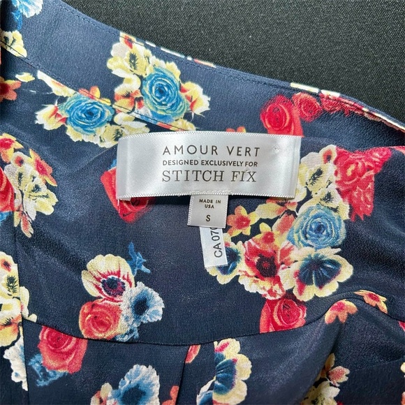 Amour Vert 100% Silk Floral V Neck Womens Stitch Fix Blouse, Size Small, NWOT - Picture 8 of 9